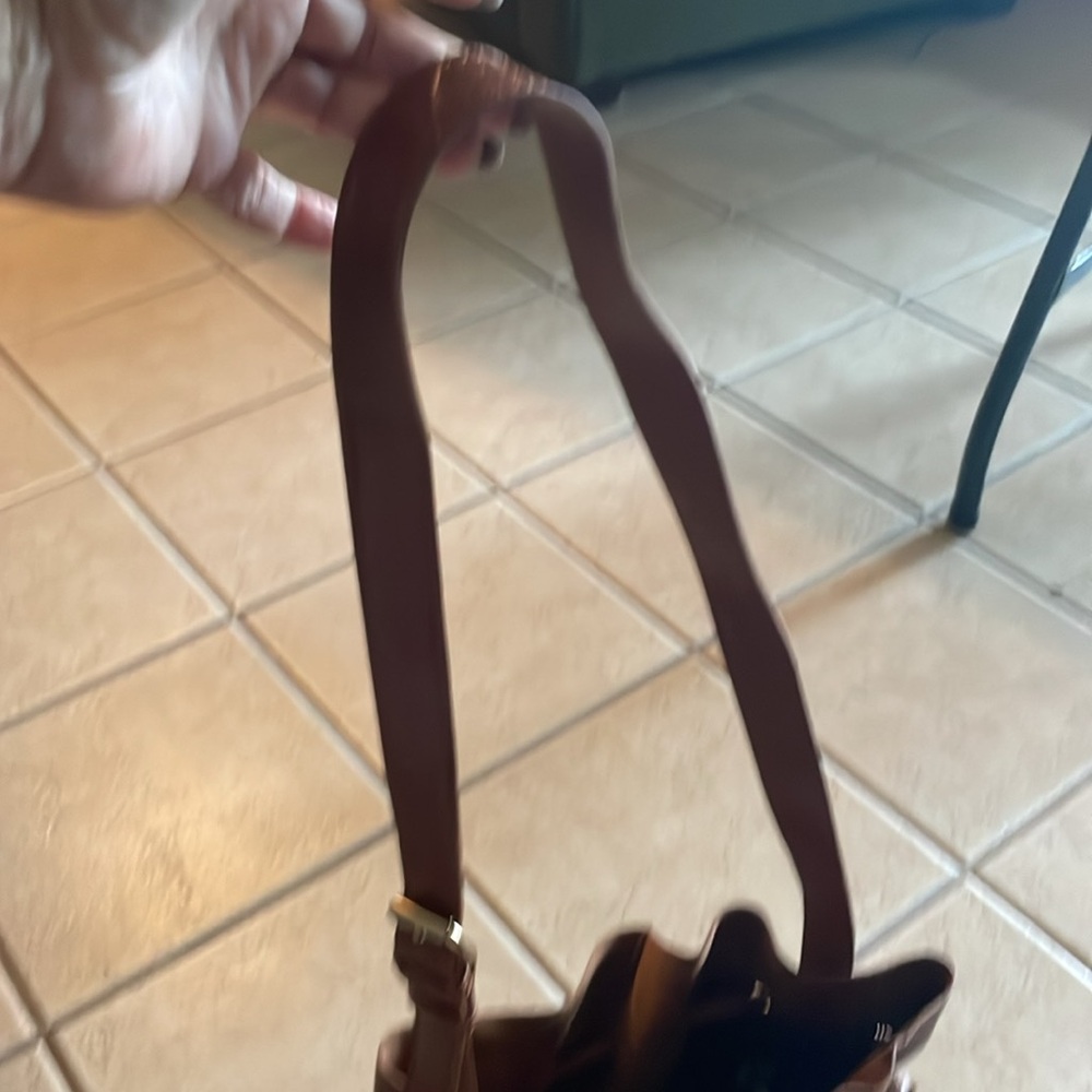 Marshalls Tan Leather Shoulder Bag - Picture 4 of 7